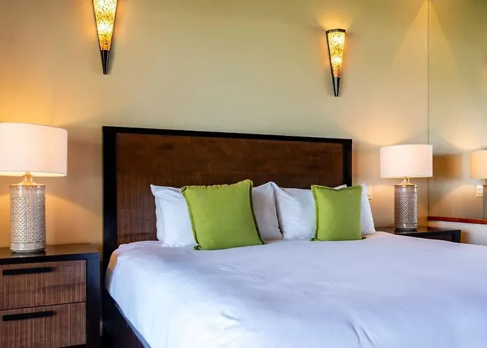 Сasa de vacaciones Modern Oceanfront With A Chic Coastal Design, Resort-style Amenities, And Direct Access *