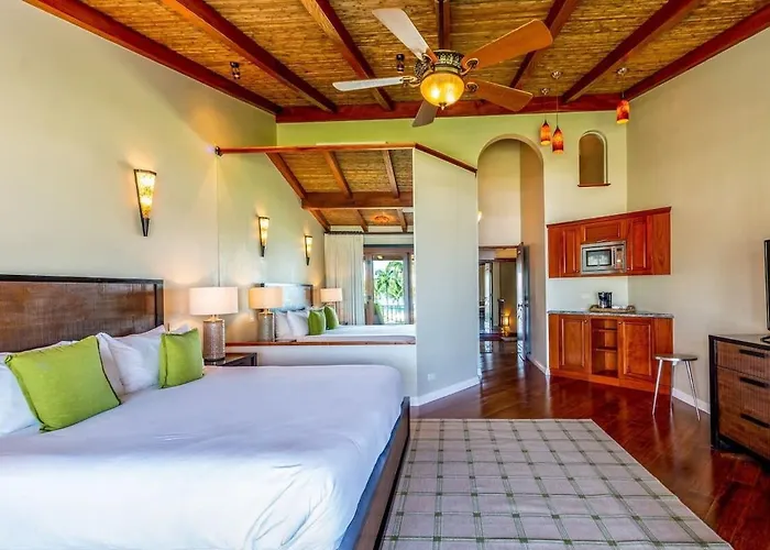 Modern Oceanfront With A Chic Coastal Design, Resort-style Amenities, And Direct Access Сasa de vacaciones *