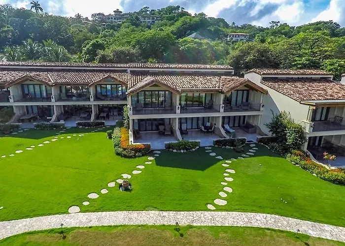 Modern Oceanfront With A Chic Coastal Design, Resort-style Amenities, And Direct Access Playa Flamingo